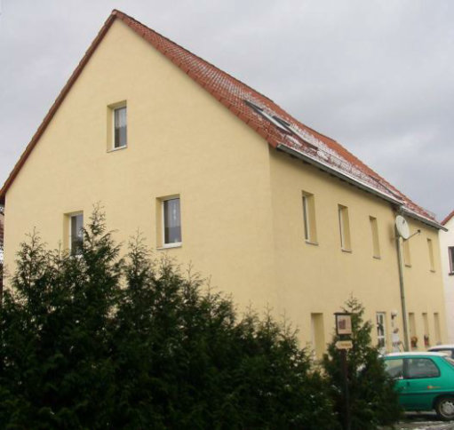 Altes Schulhaus in Drackendorf 1990 saniert